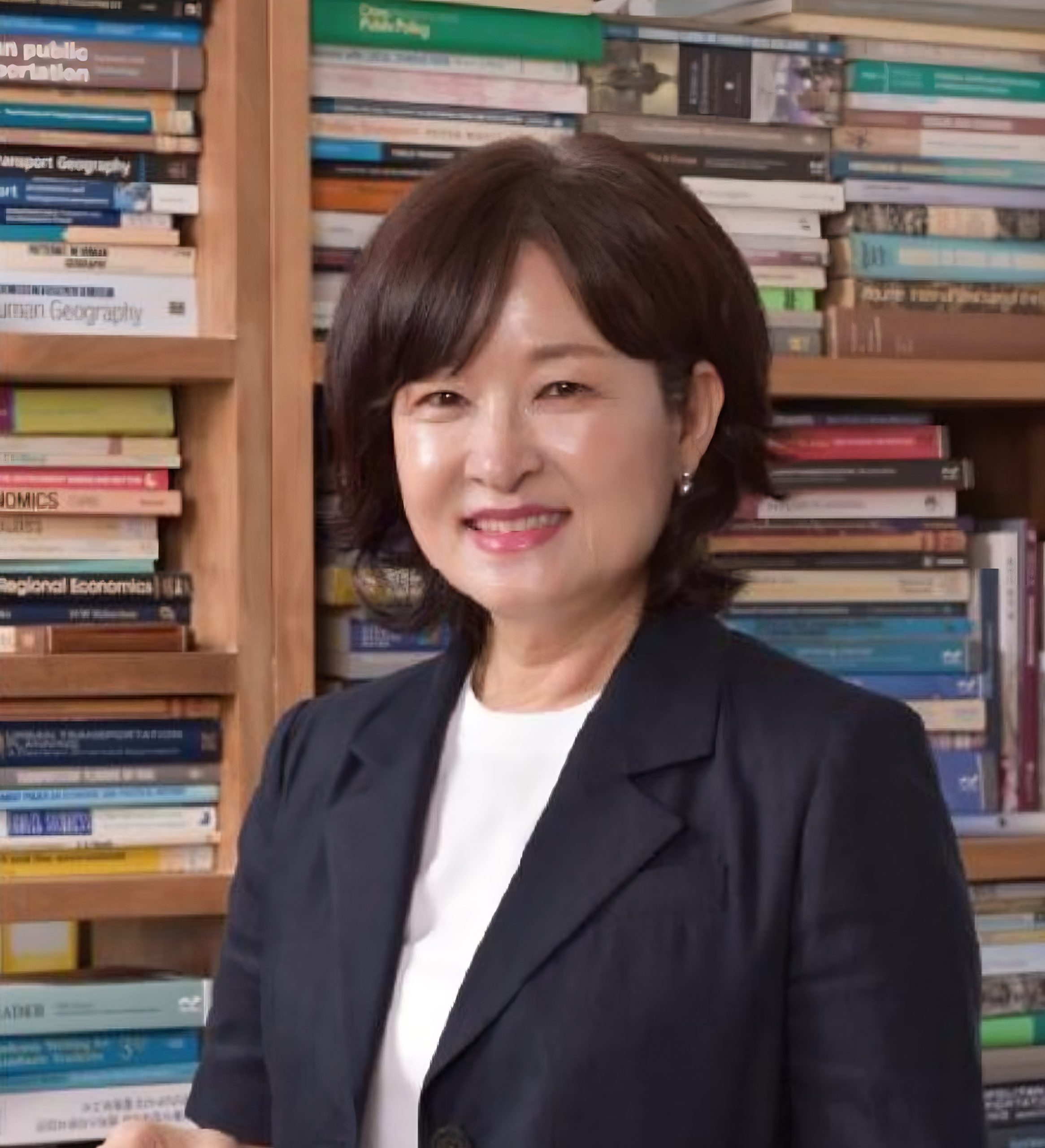 Dr. Shin Lee